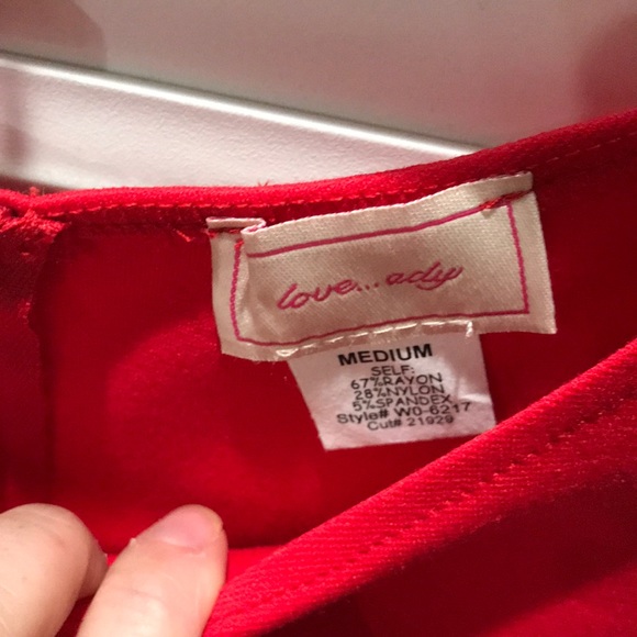 Women’s Dress - Picture 4 of 4